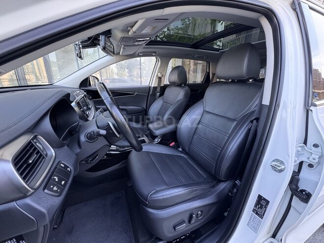 Kia Sorento-11