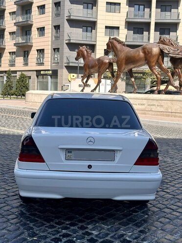 Mercedes C 200-6