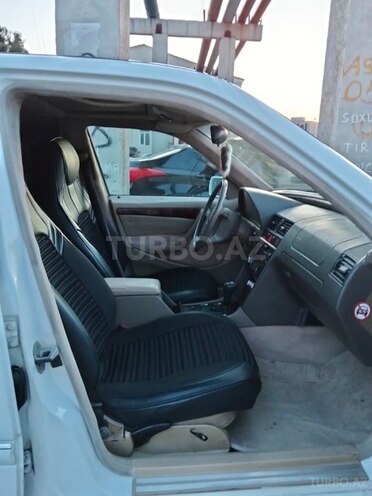 Mercedes C 200-12