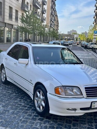 Mercedes C 200-9