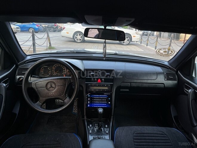 Mercedes C 200-2