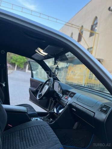 Mercedes C 200-6