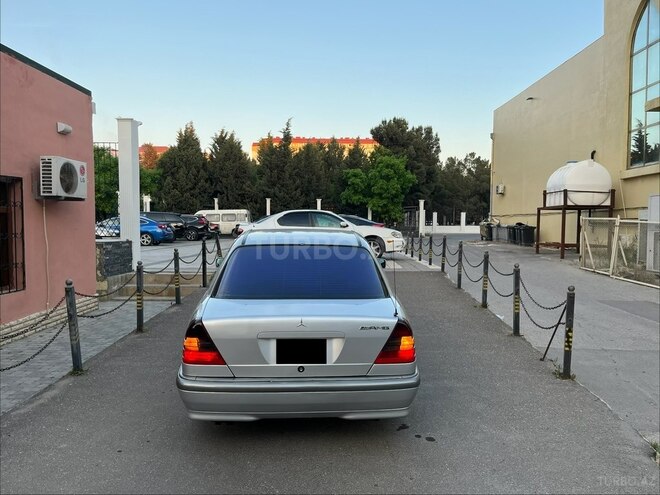 Mercedes C 200-3
