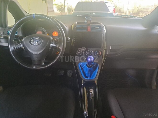 Toyota Auris-8