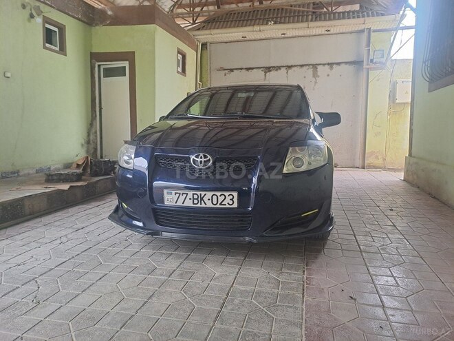 Toyota Auris-3