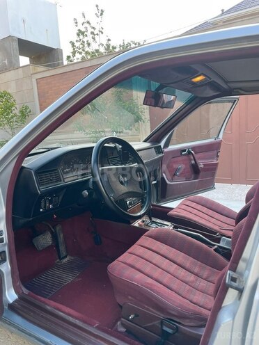 Mercedes 190-11