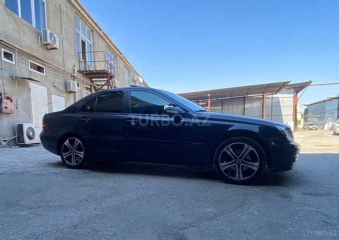 Mercedes C 200-2