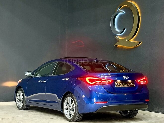 Hyundai Elantra-16