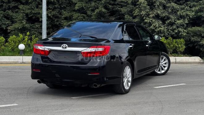 Toyota Camry-4
