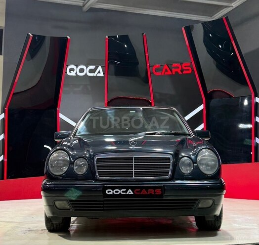 Mercedes E 200-4