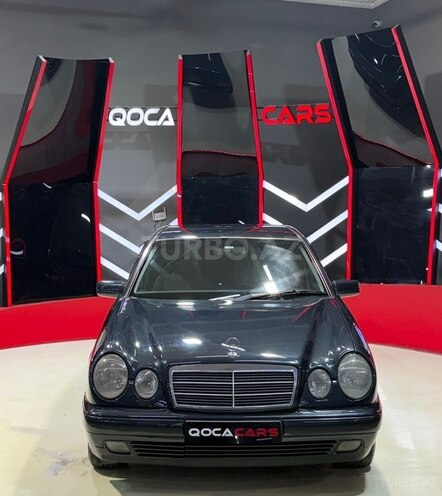 Mercedes E 200-3