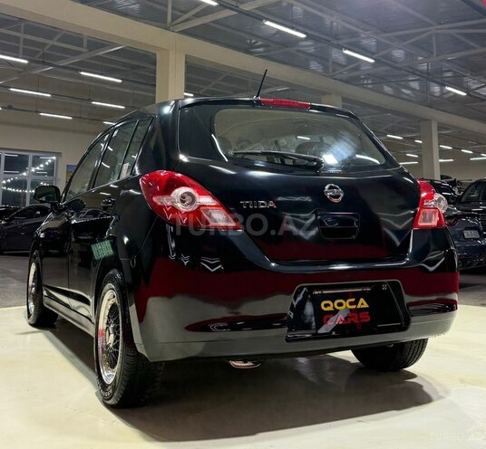 Nissan Tiida-9