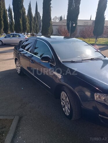 Volkswagen Passat-5