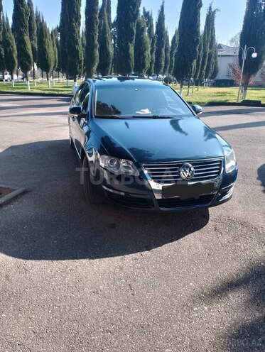 Volkswagen Passat-8