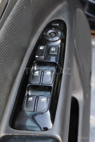 Kia Optima-11