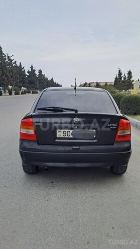 Opel Astra-3