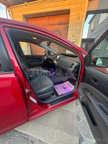 Toyota Prius-11