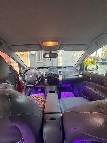 Toyota Prius-10