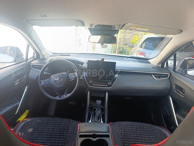 Toyota Corolla Cross-11