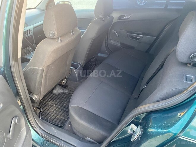 Opel Astra-10