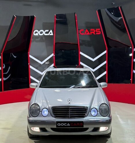 Mercedes E 240-6
