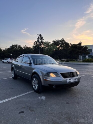 Volkswagen Passat-2