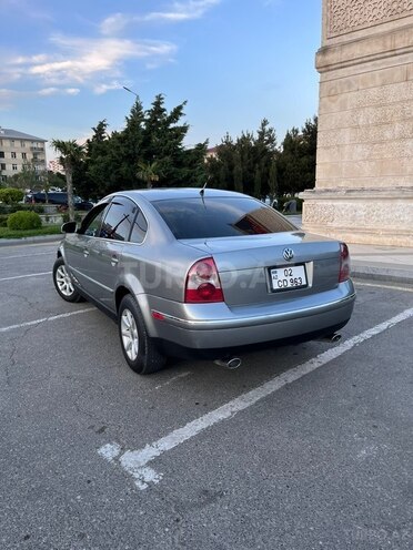 Volkswagen Passat-12