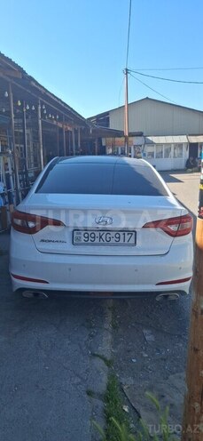 Hyundai Sonata-2
