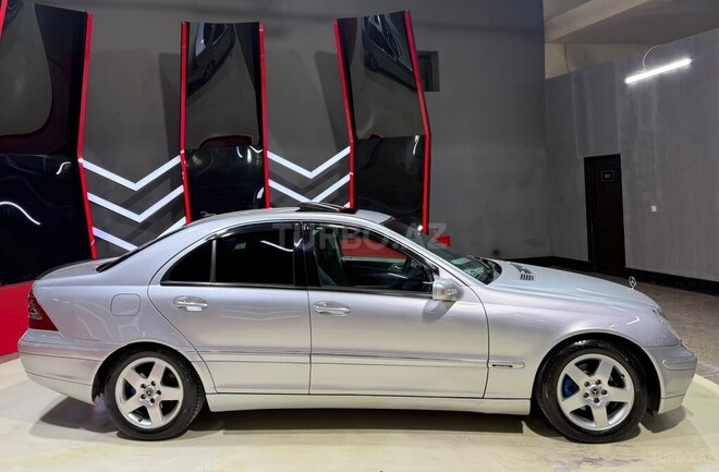 Mercedes C 200-4