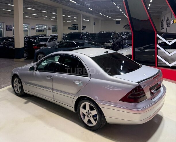 Mercedes C 200-6