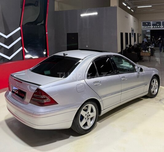 Mercedes C 200-7
