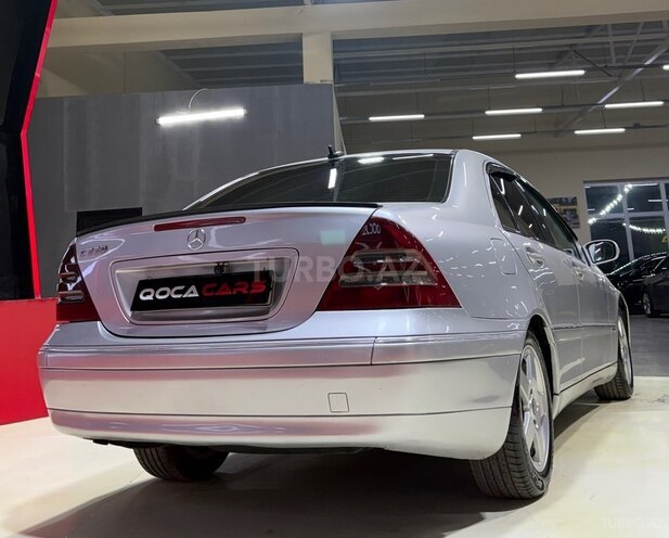 Mercedes C 200-8