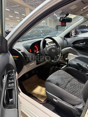 Kia Ceed-9