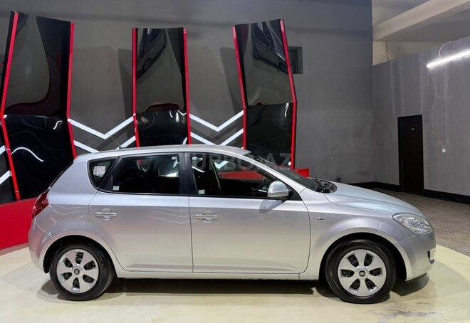 Kia Ceed-4