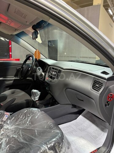 Kia Rio-9
