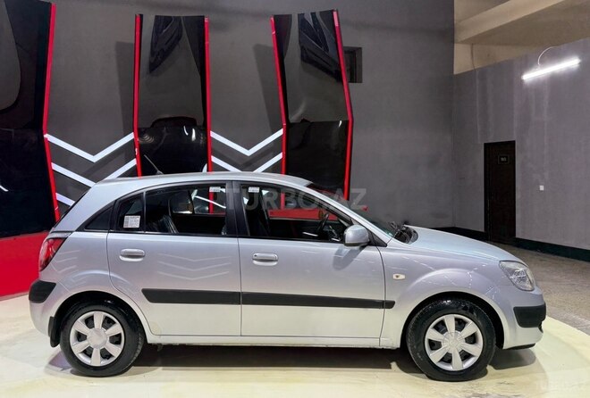 Kia Rio-4