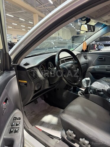Kia Rio-10