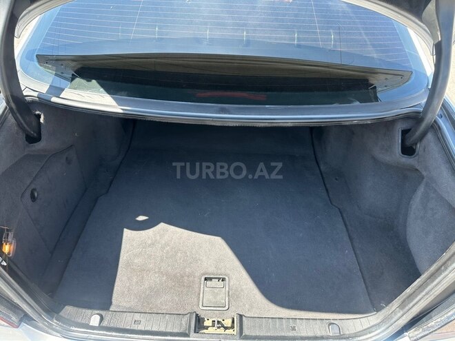 Mercedes E 220-10
