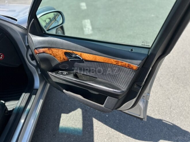 Mercedes E 220-16