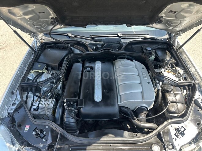 Mercedes E 220-19