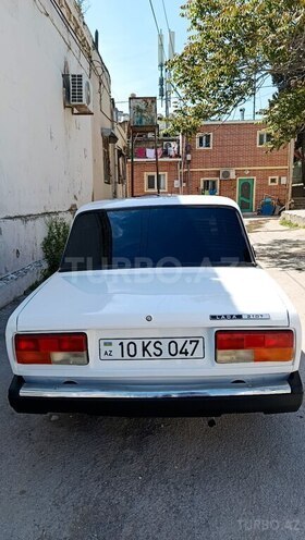 LADA (VAZ) 2107-2