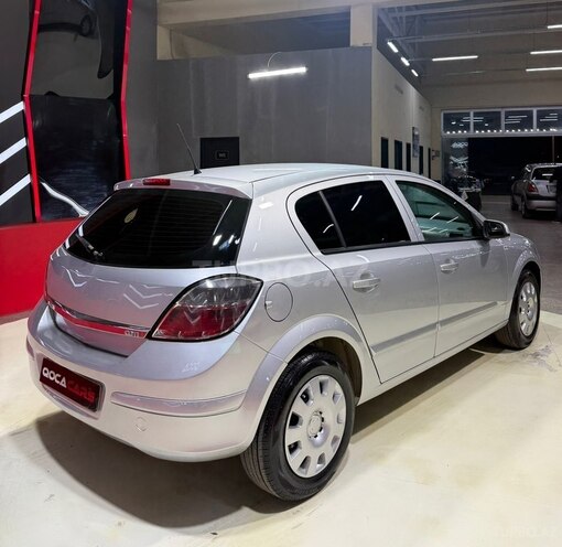 Opel Astra-7