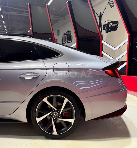 Hyundai Sonata-15