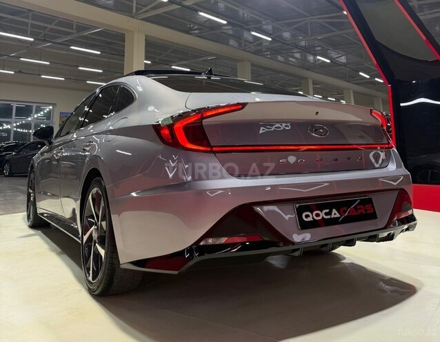 Hyundai Sonata-14