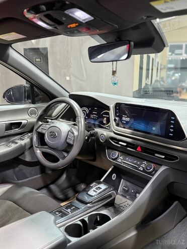 Hyundai Sonata-22