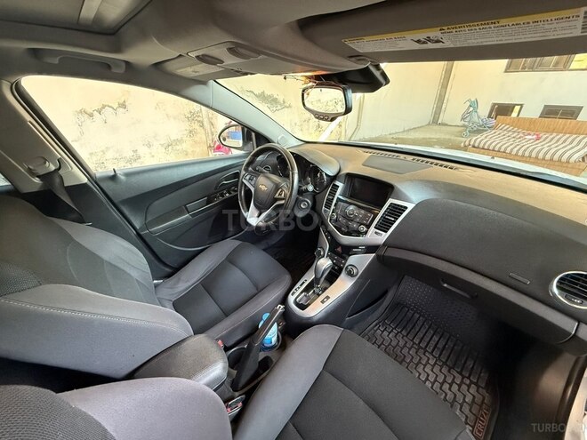 Chevrolet Cruze-6