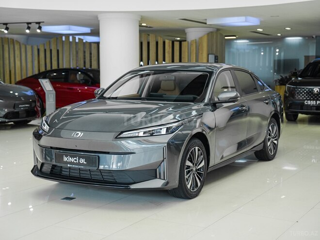 Changan Qiyuan A05-3