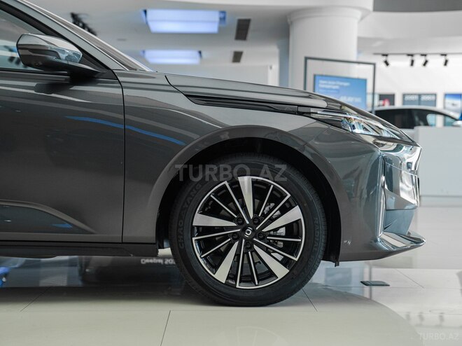 Changan Qiyuan A05-7