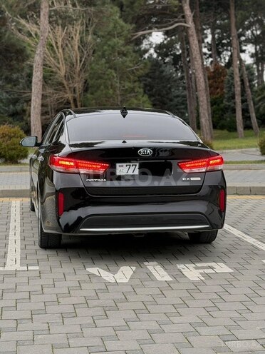 Kia Optima-3