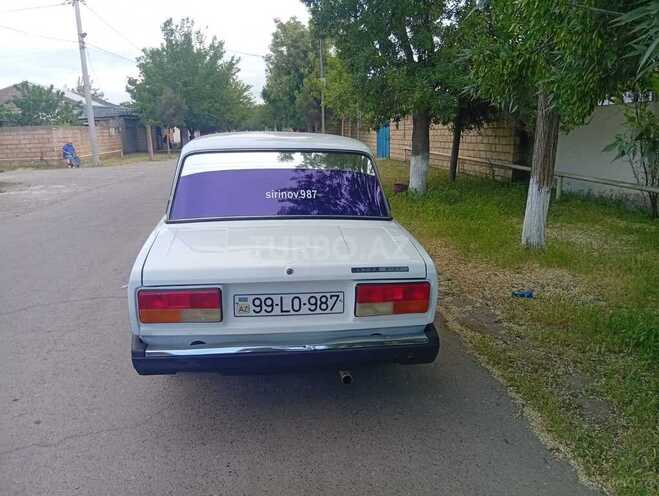 LADA (VAZ) 2107-2
